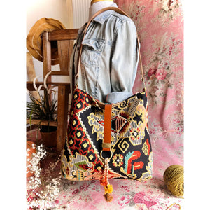 Atenti Sew Crewel Soft Tote